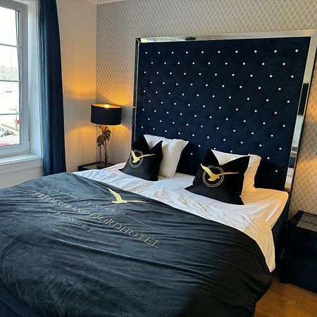 Tvedestrand Fjordhotell - Unike Hoteller Экстерьер фото
