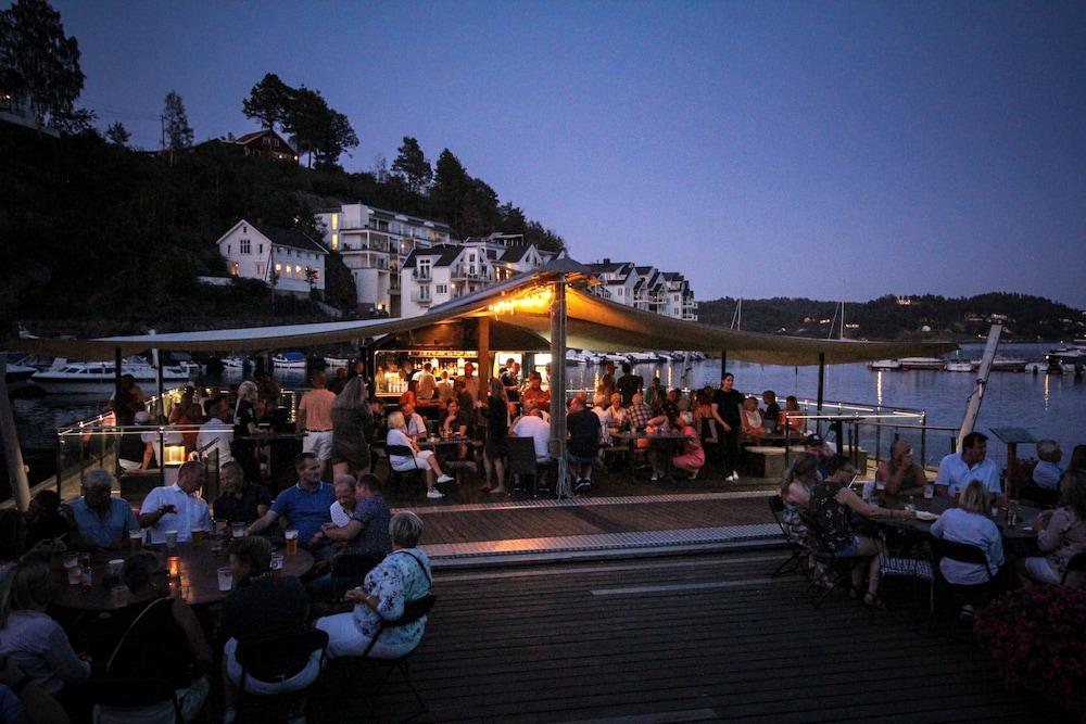 Tvedestrand Fjordhotell - Unike Hoteller Экстерьер фото