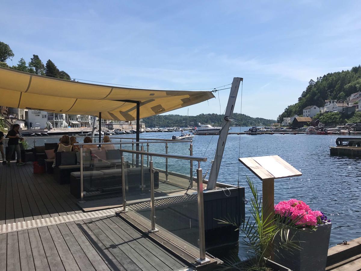 Tvedestrand Fjordhotell - Unike Hoteller Экстерьер фото