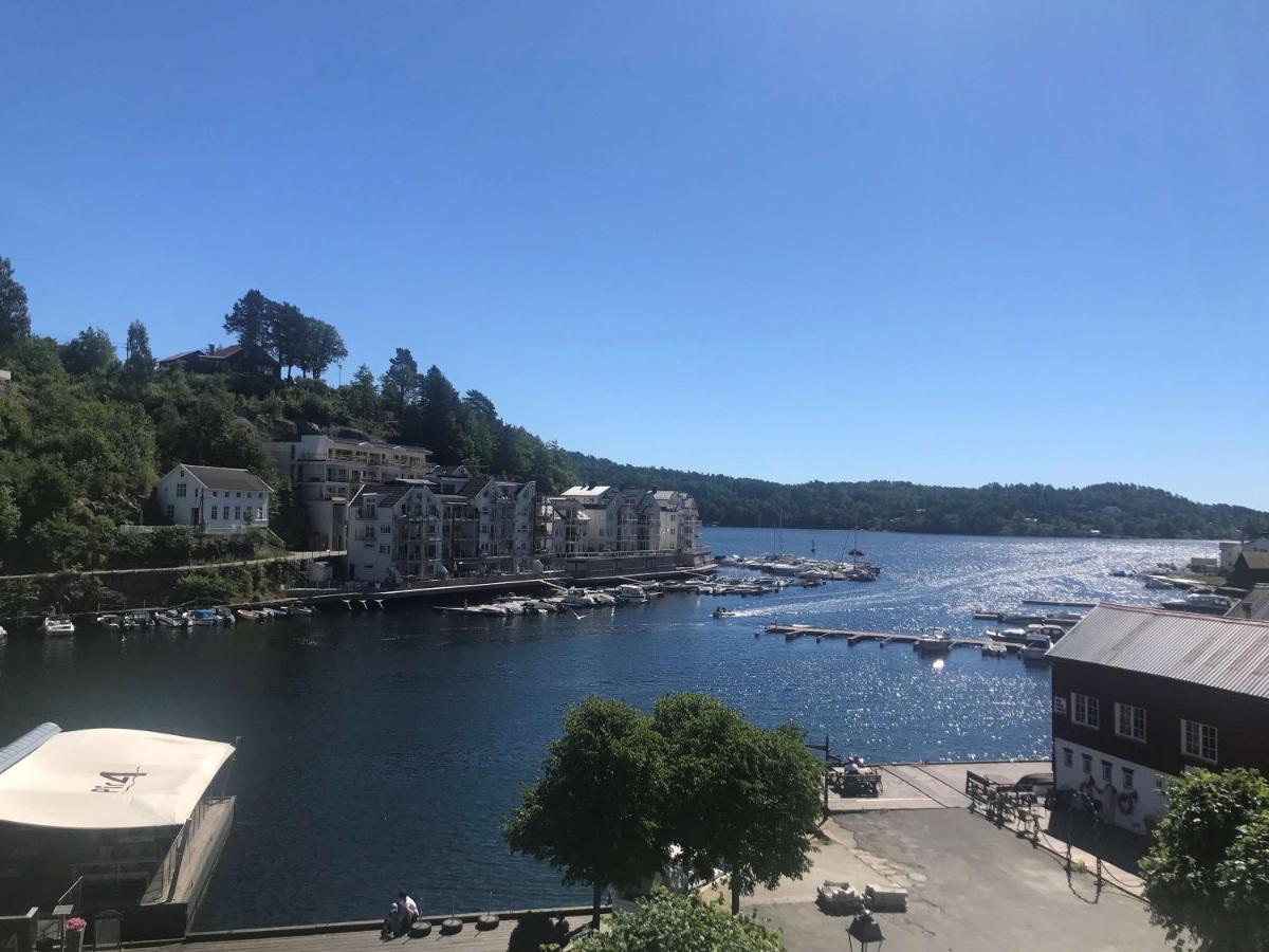 Tvedestrand Fjordhotell - Unike Hoteller Экстерьер фото